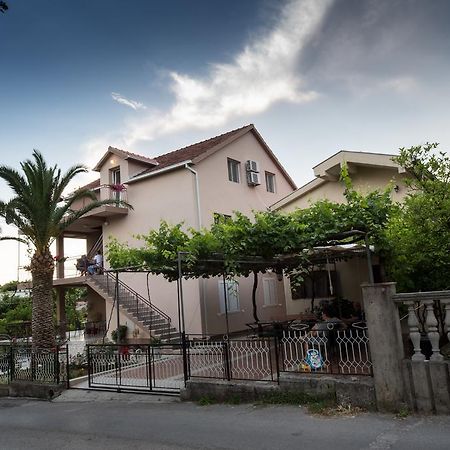Apartments Pavicevic ティヴァト 部屋 写真
