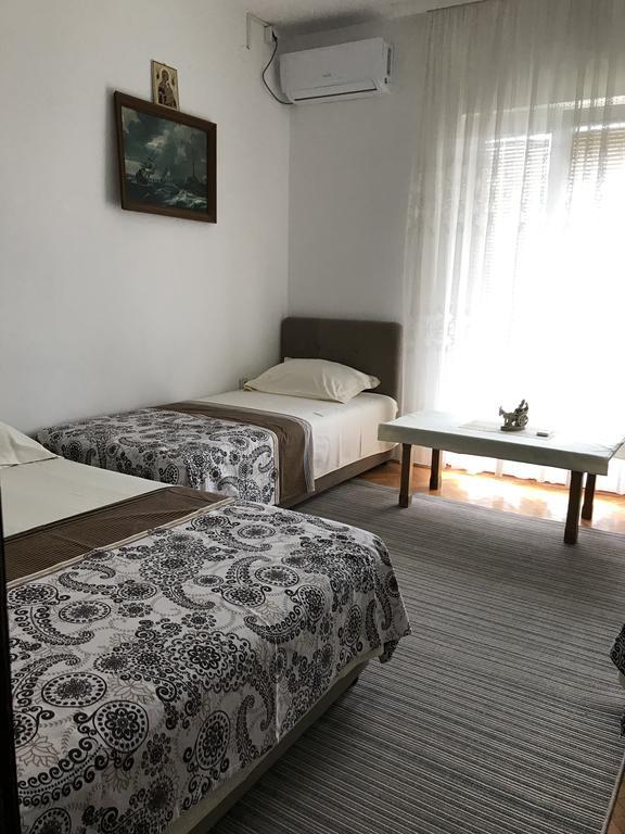 Apartments Pavicevic ティヴァト エクステリア 写真