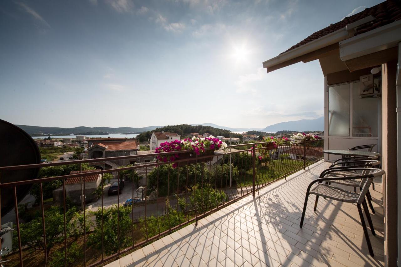 Apartments Pavicevic ティヴァト 部屋 写真