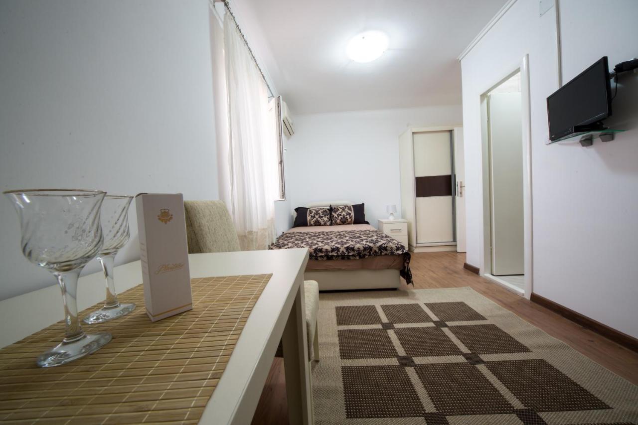 Apartments Pavicevic ティヴァト 部屋 写真