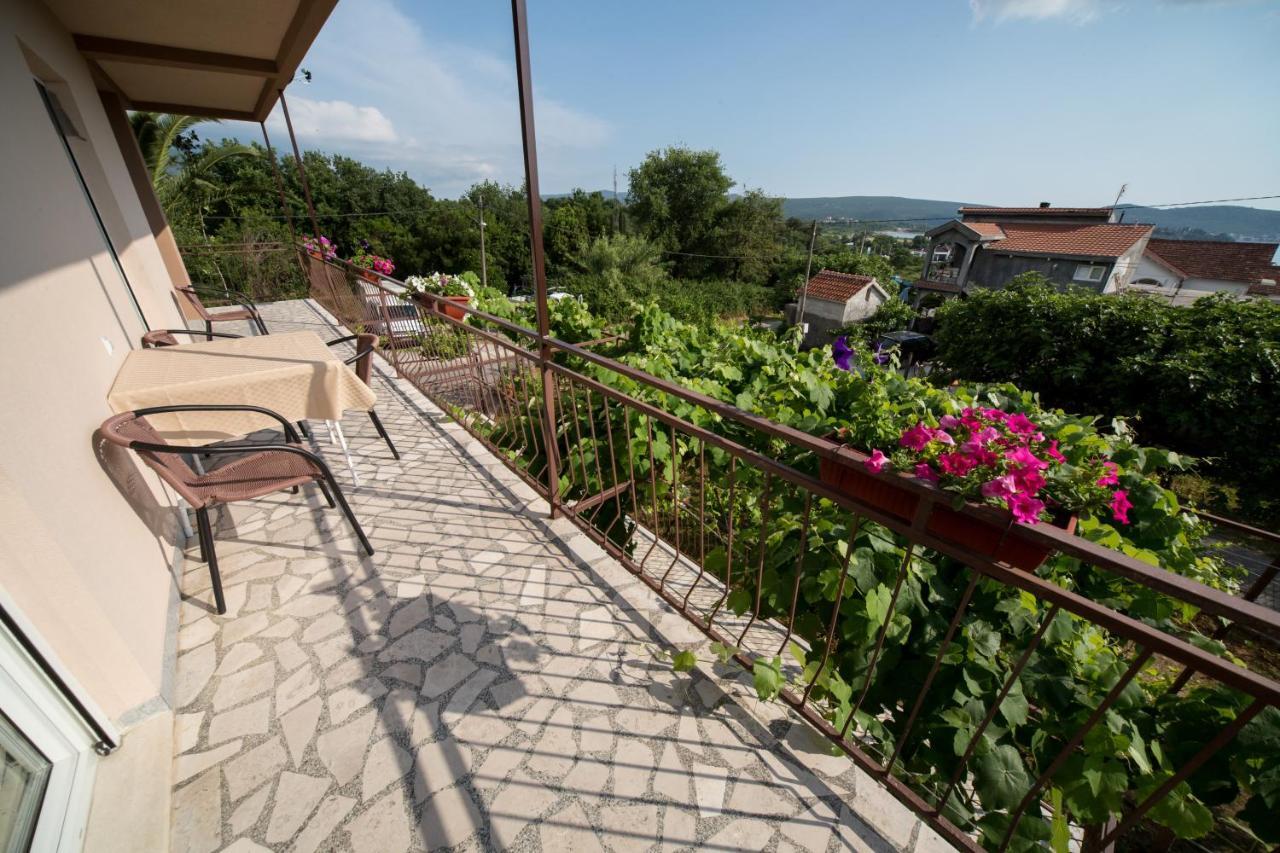 Apartments Pavicevic ティヴァト 部屋 写真