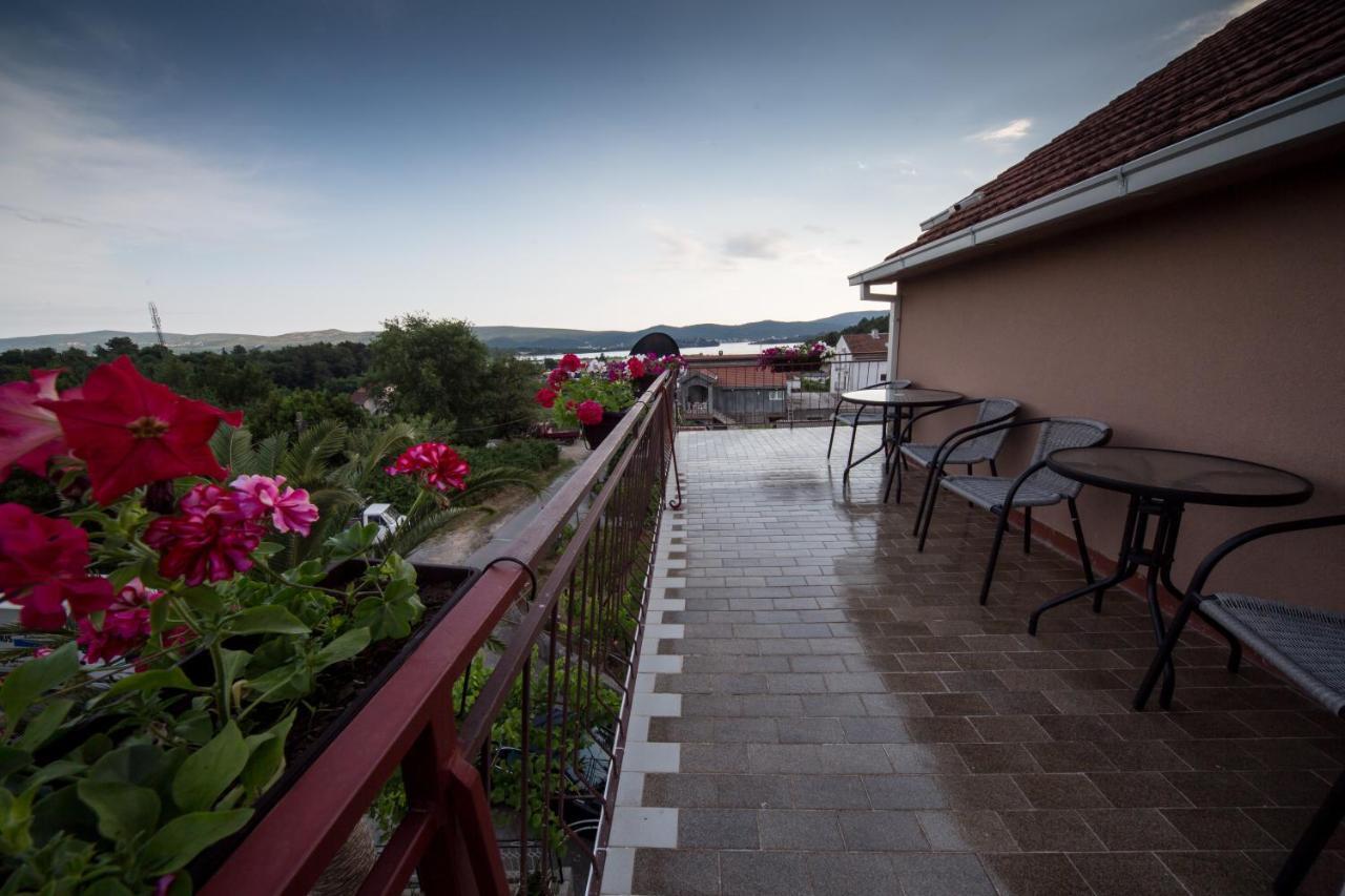 Apartments Pavicevic ティヴァト 部屋 写真