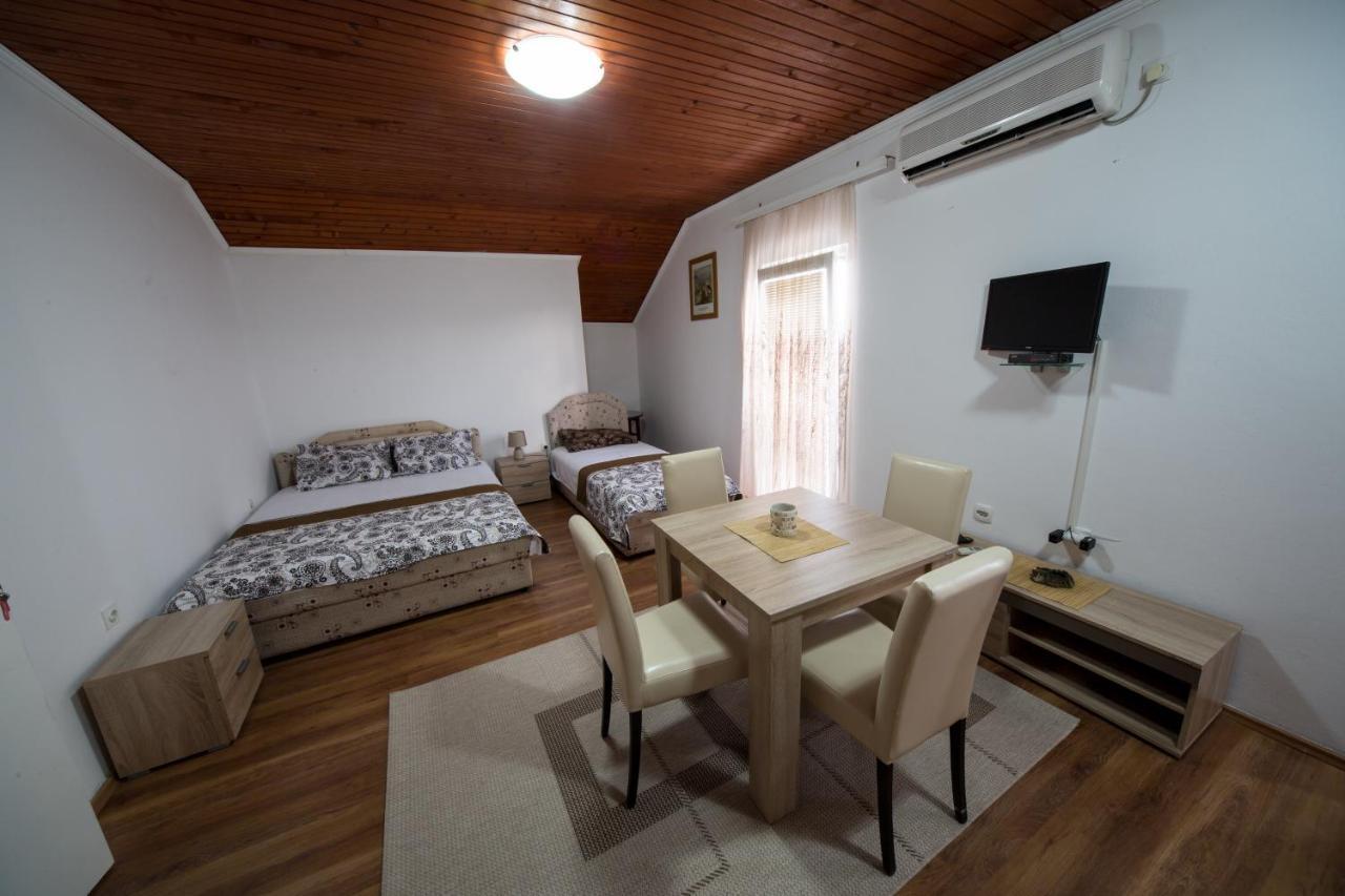 Apartments Pavicevic ティヴァト 部屋 写真